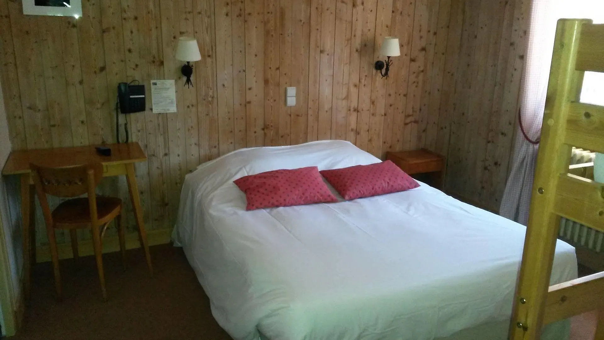 Logis Hôtel Le Caprice Des Neiges Combloux 2*,