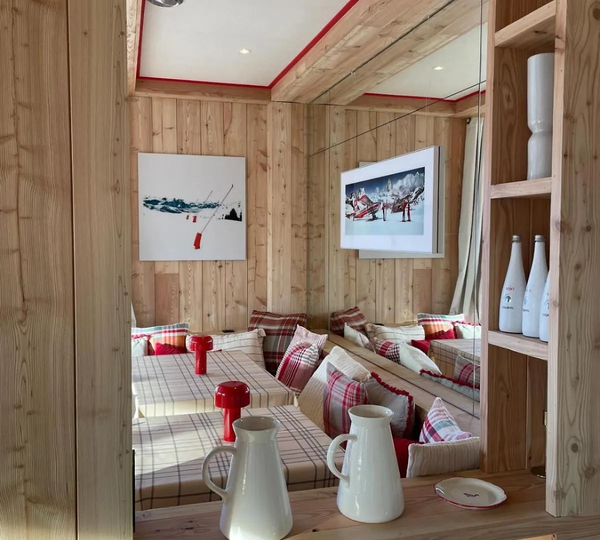 Hotel Le Caprice Des Neiges Combloux 2*,  France
